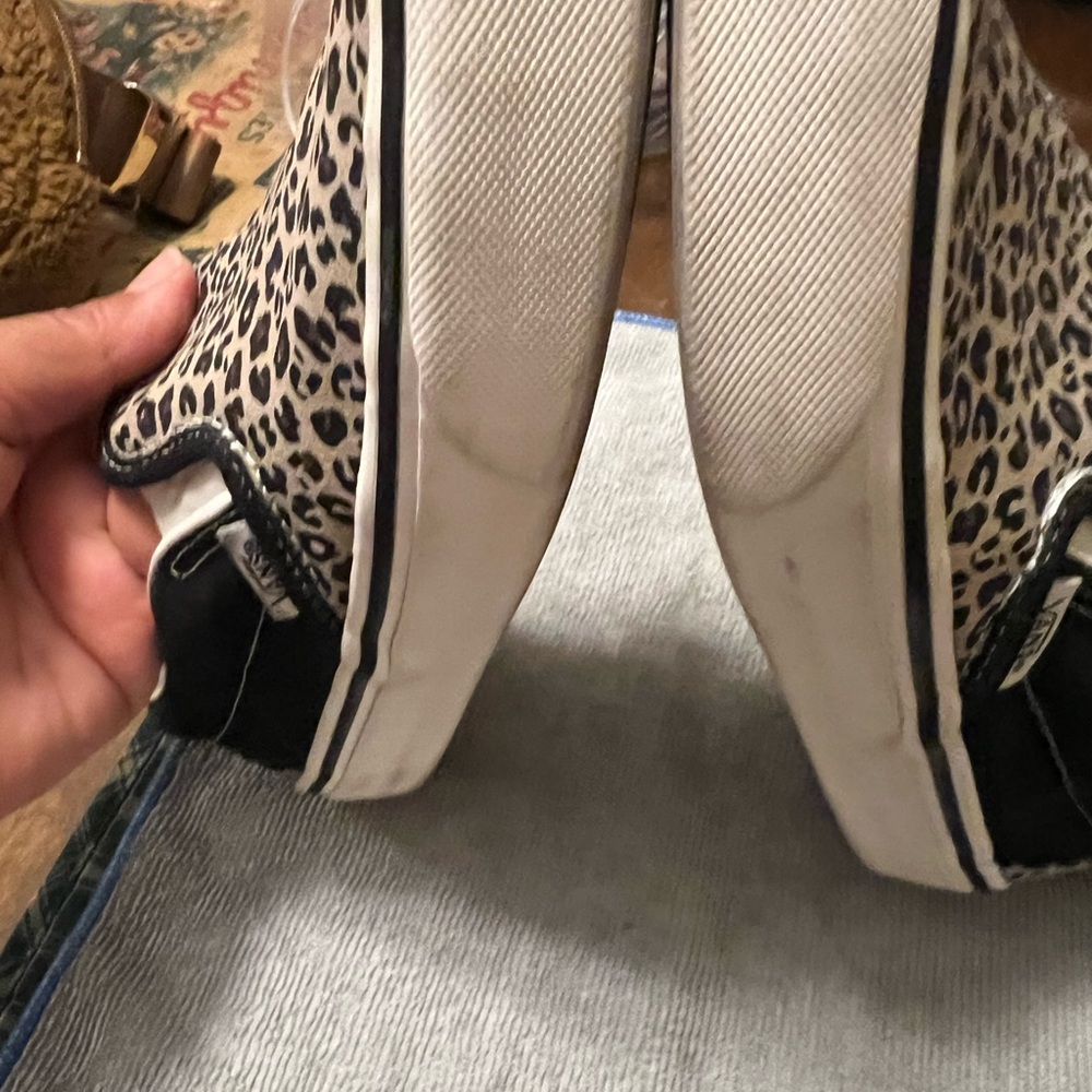 Vans Leopard Pattern Slip-On Shoes - Picture 10 of 12